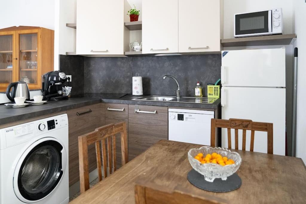 Ferienwohnung La Casa Di Ros Perinaldo Exterior foto